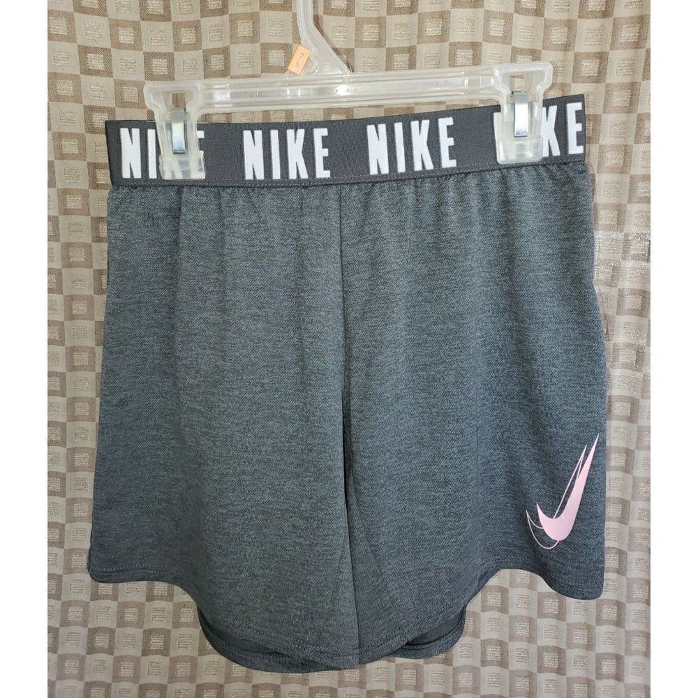 Nike Girls' Dry Trophy 6" Shorts Athletic Activewear Medium NWOT - Picture 2 of 7
